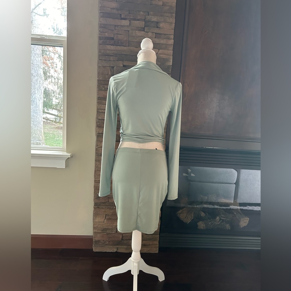 Fashion Nova Two Piece Outfit-Mint Green-Size Medium NWT💚 - Picture 2 of 4
